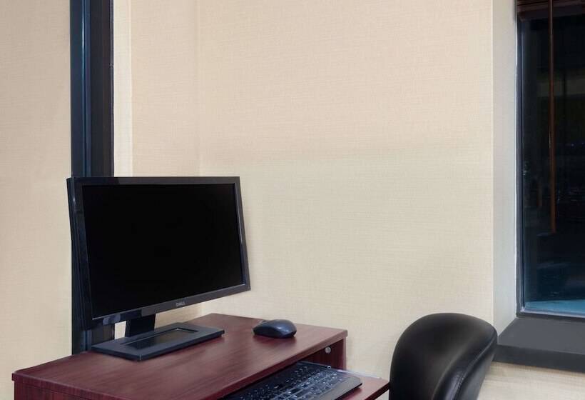 모텔 Days Inn By Wyndham Geneva/finger Lakes