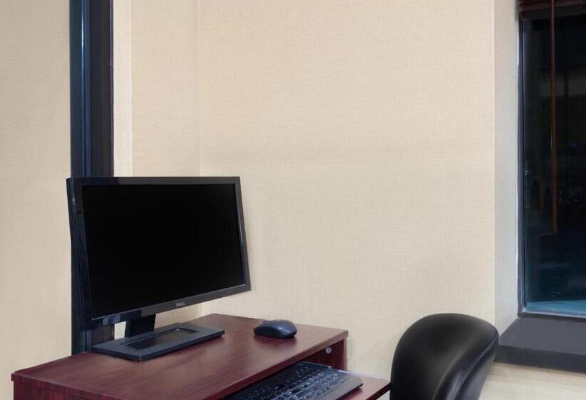 모텔 Days Inn By Wyndham Geneva/finger Lakes