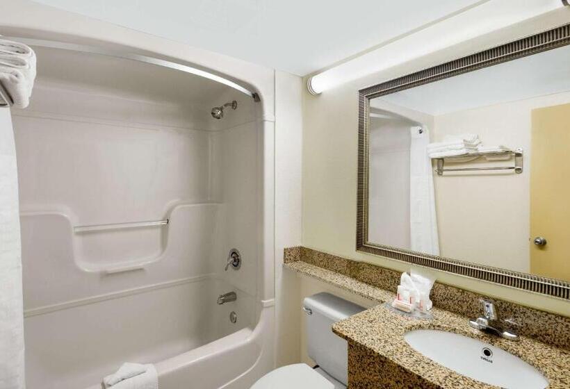 모텔 Days Inn By Wyndham Geneva/finger Lakes