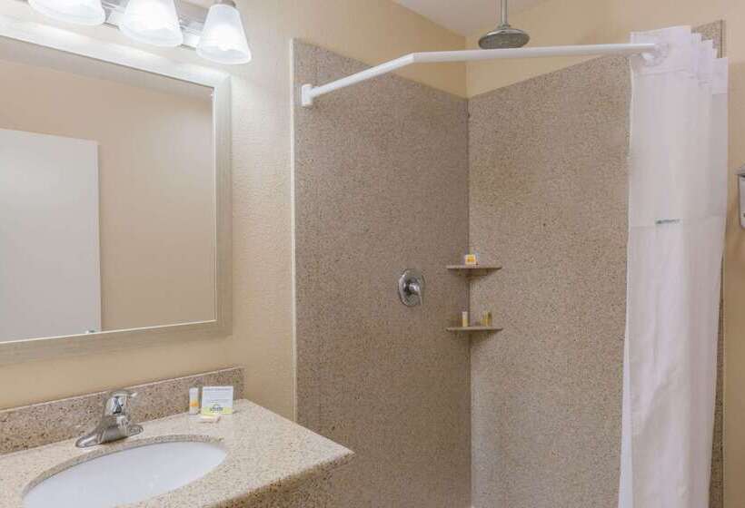 فندق على الطريق Days Inn By Wyndham Santa Maria