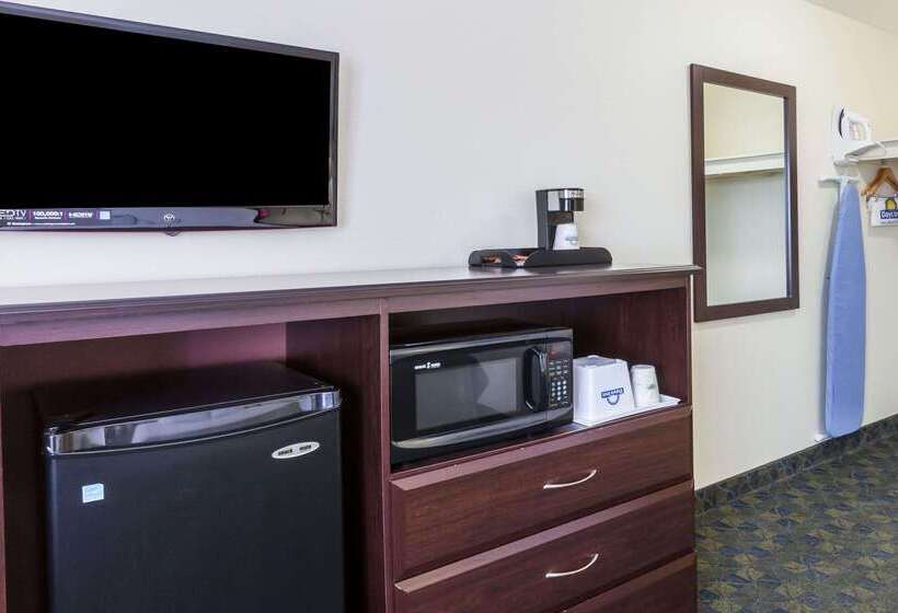 فندق على الطريق Days Inn By Wyndham Santa Maria