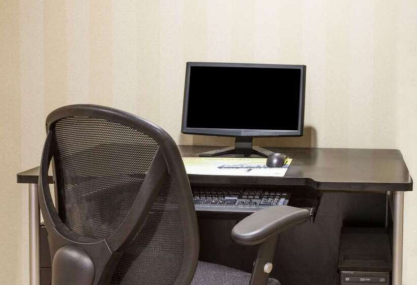 فندق على الطريق Days Inn By Wyndham Utica