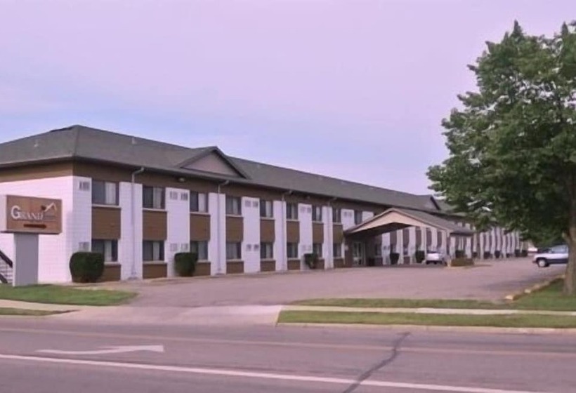 모텔 Grand Inn Fargo
