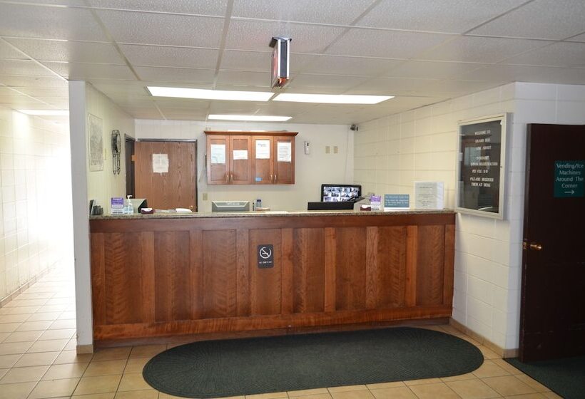 모텔 Grand Inn Fargo