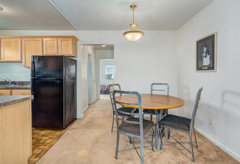 모텔 The Inn Of Rosslyn