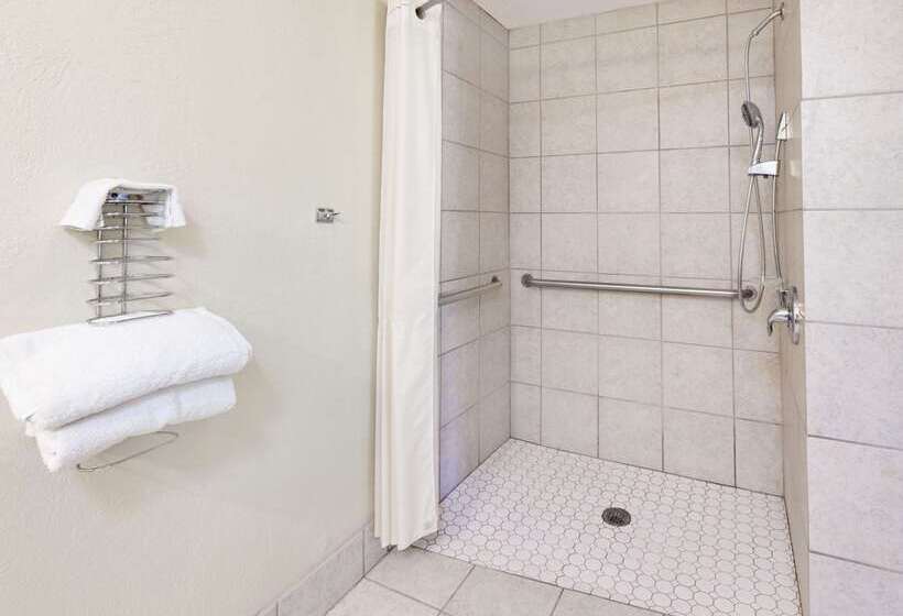 مُتل Knights Inn Bridgeport Frankenmuth