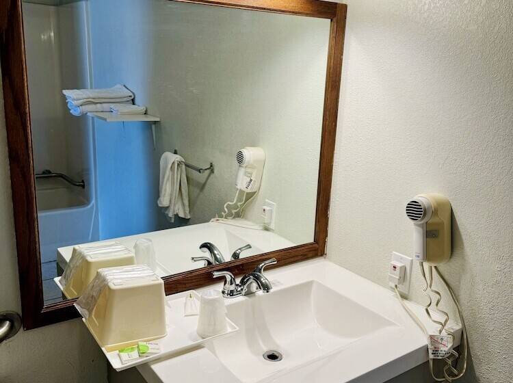 فندق على الطريق Knights Inn Bridgeport Frankenmuth