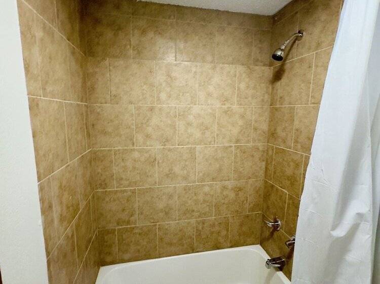 فندق على الطريق Knights Inn Bridgeport Frankenmuth