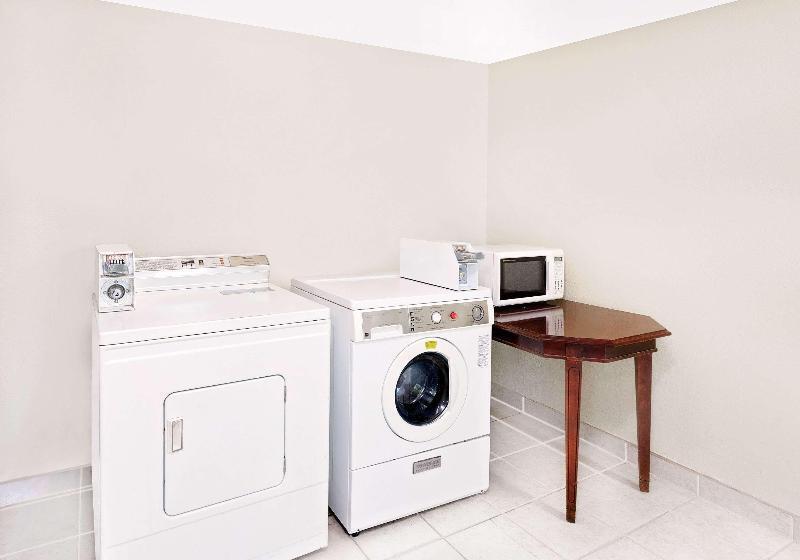 فندق على الطريق Knights Inn Bridgeport Frankenmuth