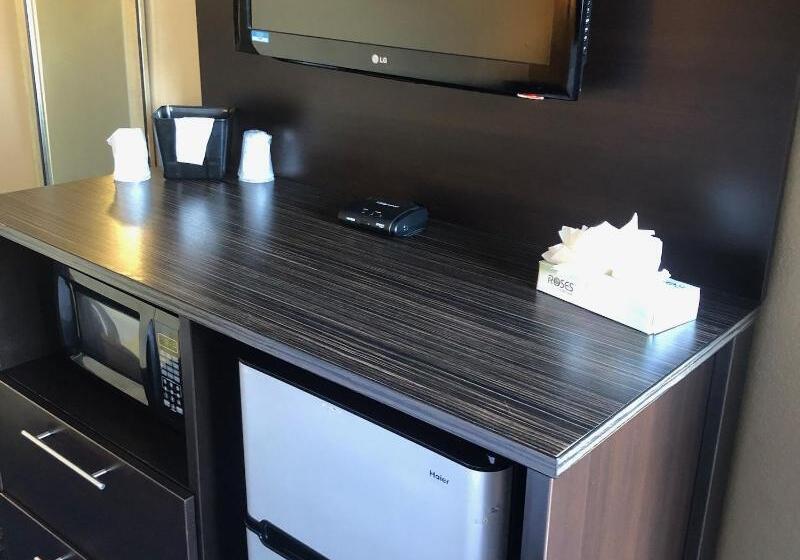 モーテル Howard Johnson By Wyndham Odessa Tx