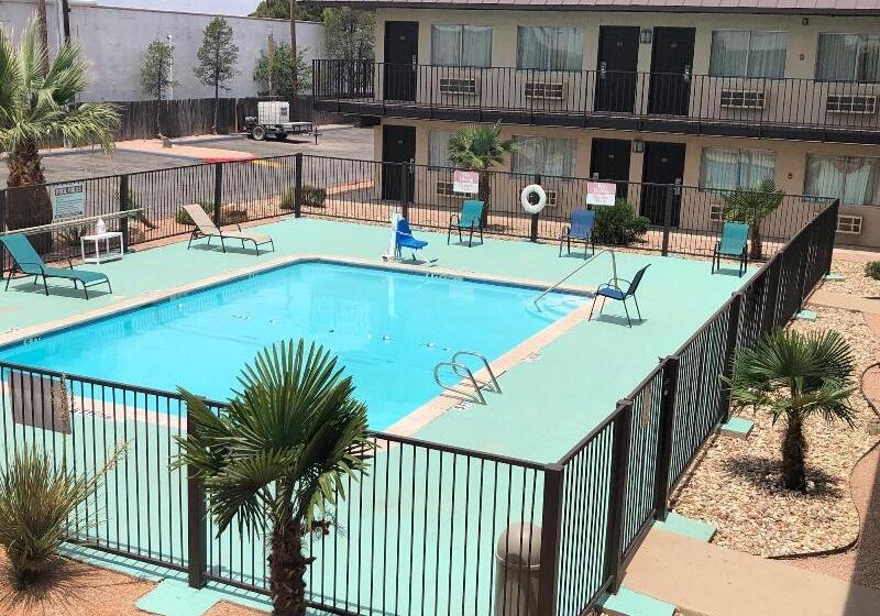 モーテル Howard Johnson By Wyndham Odessa Tx