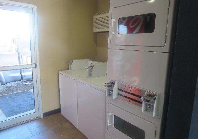 モーテル Howard Johnson By Wyndham Odessa Tx