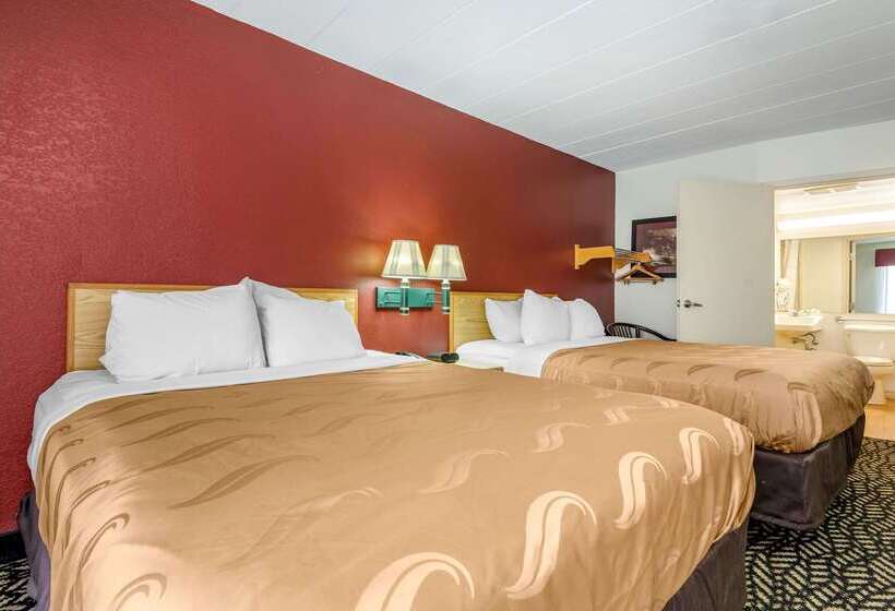 فندق على الطريق Quality Inn Falconer  Jamestown