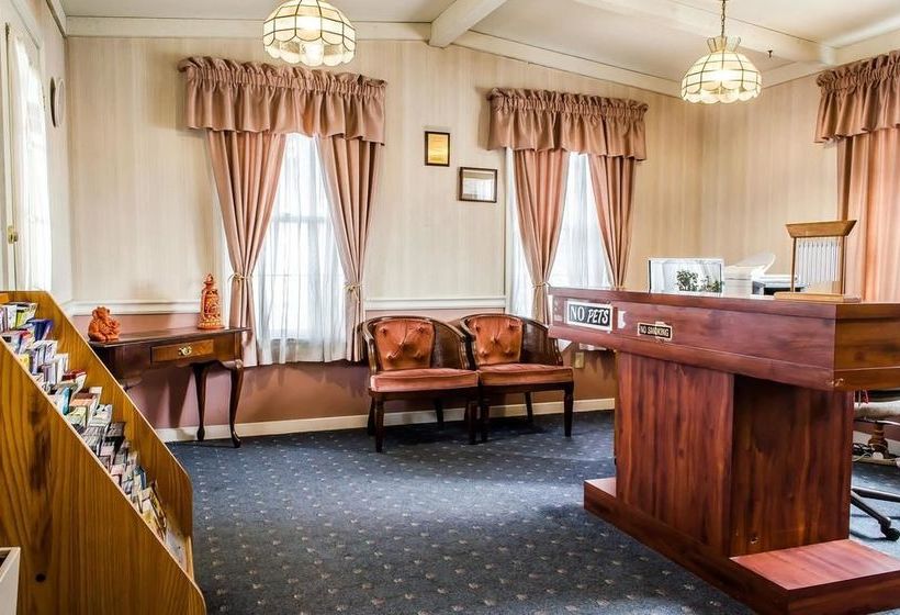 汽车旅馆  Rodeway Inn Akron