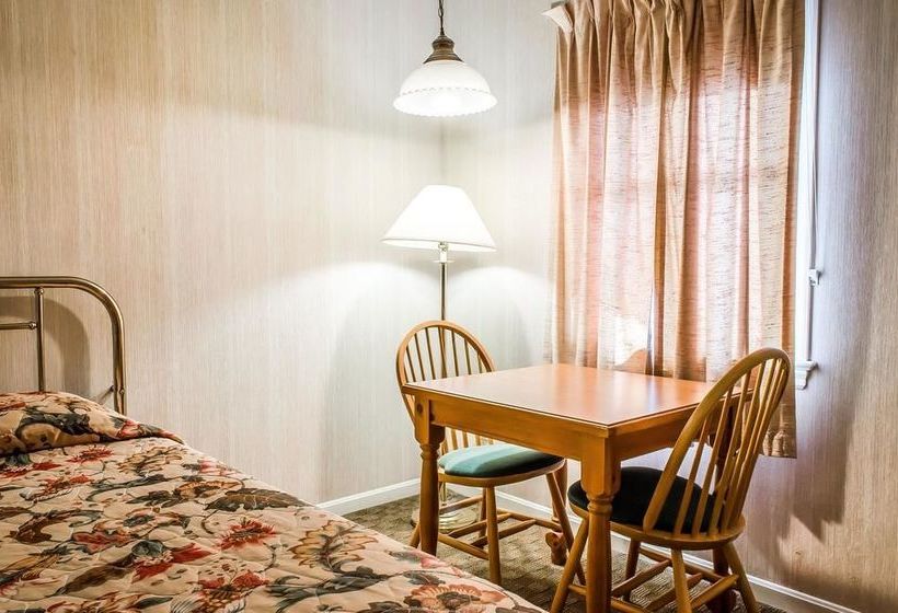 汽车旅馆  Rodeway Inn Akron