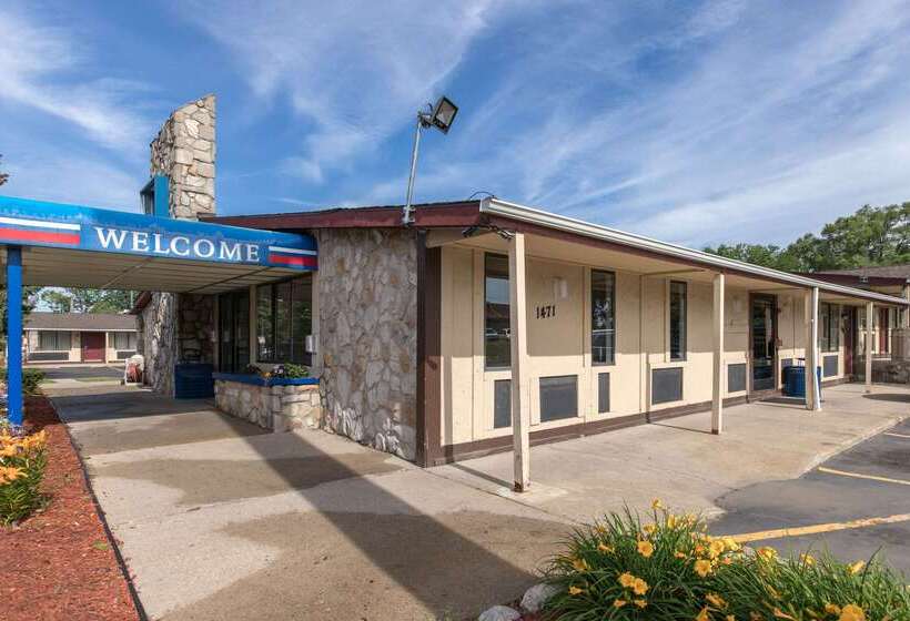 فندق على الطريق Rodeway Inn Auburn Hills   Detroit