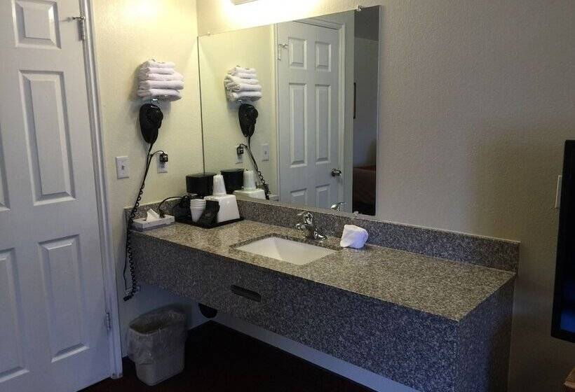 فندق على الطريق Rodeway Inn Hurricane  Zion National Park Area