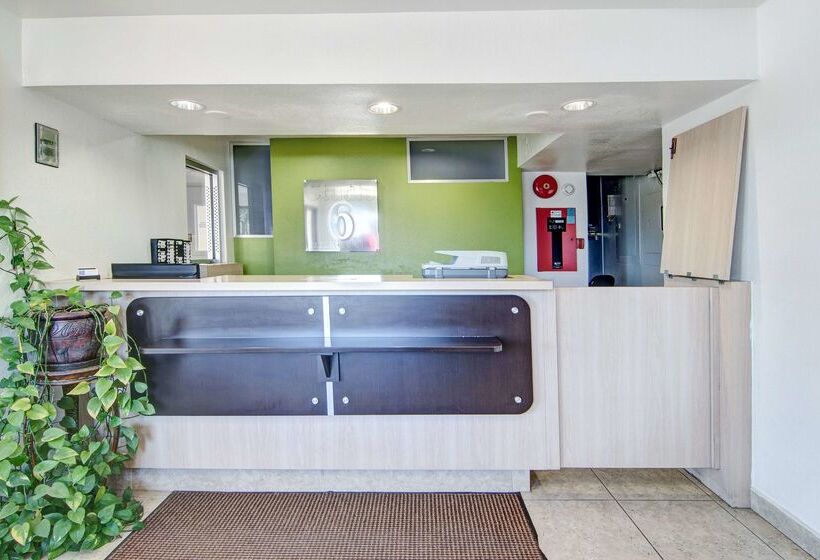 Мотель Studio 6 Grand Prairie, Tx