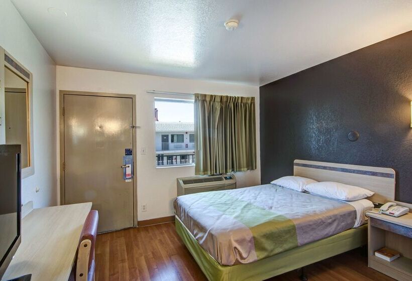 Мотель Studio 6 Grand Prairie, Tx