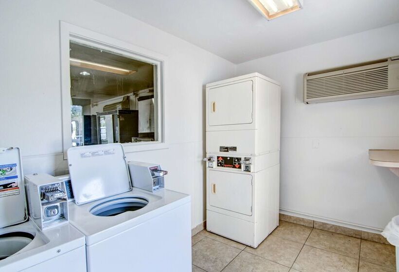 Мотель Studio 6 Grand Prairie, Tx