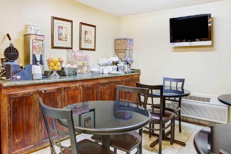 فندق على الطريق Super 8 Creswell South Eugene