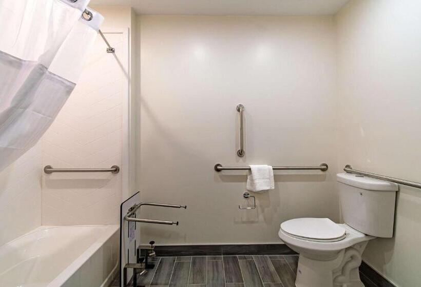 فندق على الطريق The Ellsworth Hotel, Ascend Hotel Collection