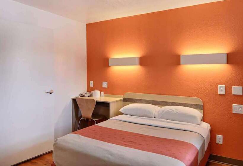 فندق على الطريق Travelodge By Wyndham Brattleboro Vt