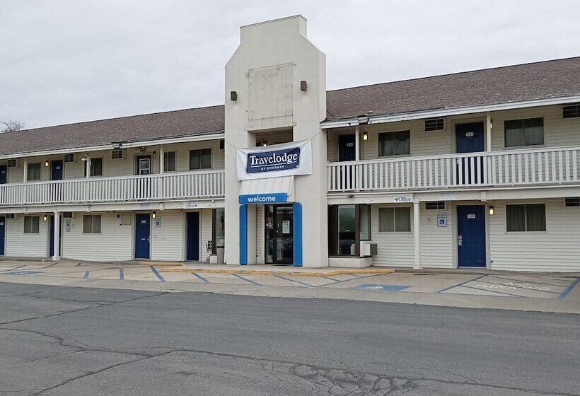 فندق على الطريق Travelodge By Wyndham Brattleboro Vt