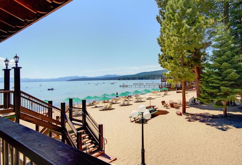 Mourelatos Lakeshore Resort