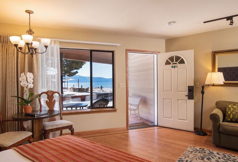 Mourelatos Lakeshore Resort