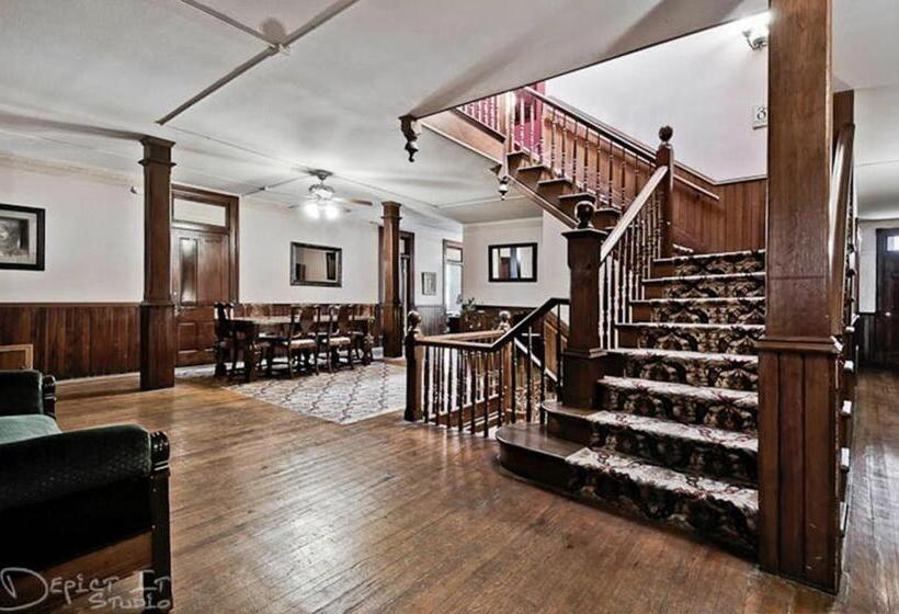 New Orleans Hotel Eureka Springs