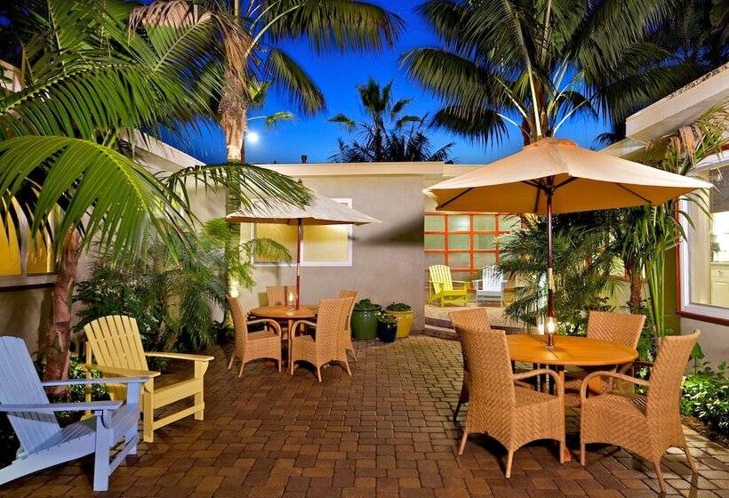 Ocean Palms Beach Resort