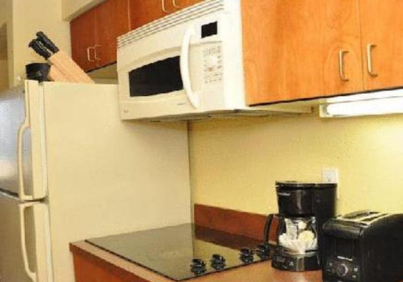 Ocean Sands Resort, Oceanfront, Virginia Beach By Vacatia