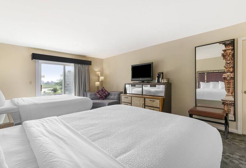 Отель Ogunquit River Inn & Suites