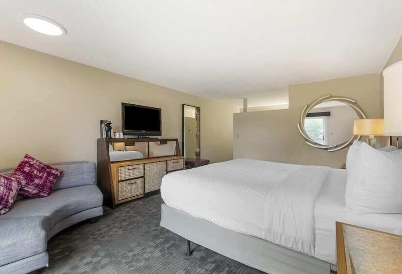 Отель Ogunquit River Inn & Suites