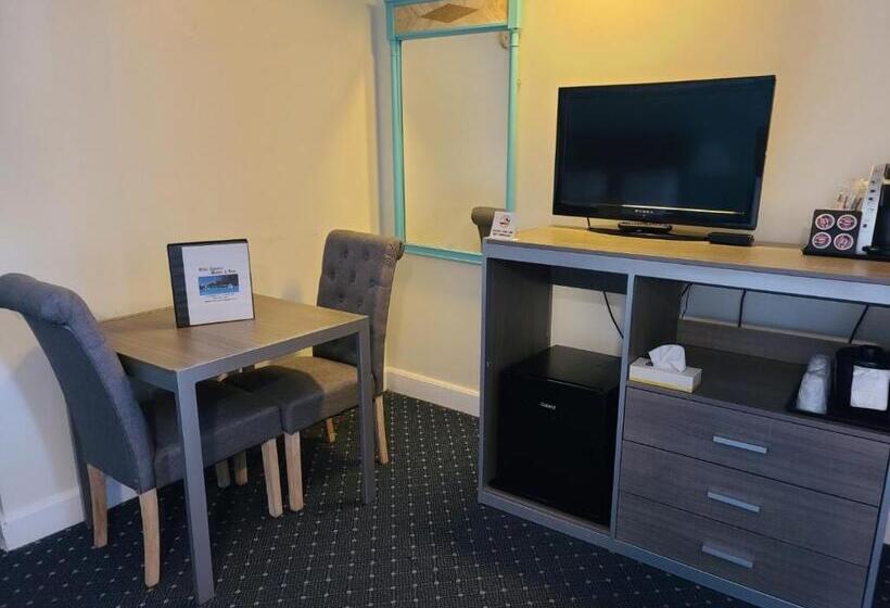 Olde Tavern Motel And Inn   Cape Cod