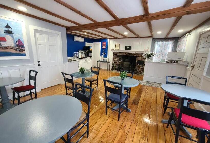 Olde Tavern Motel And Inn   Cape Cod