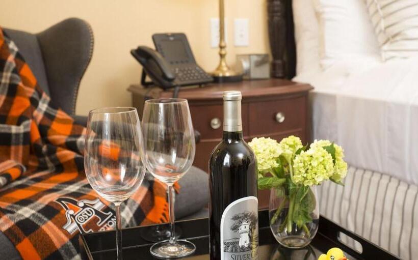 The Atherton Hotel At Osu