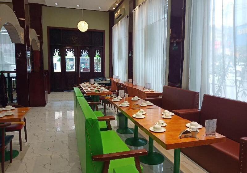 ホテル Golden Bay