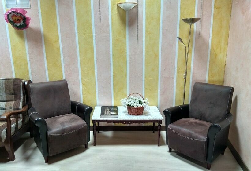 膳宿费 La Cerca De Doña Jimena