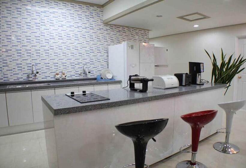 Gyeongju Guesthouse   Hostel