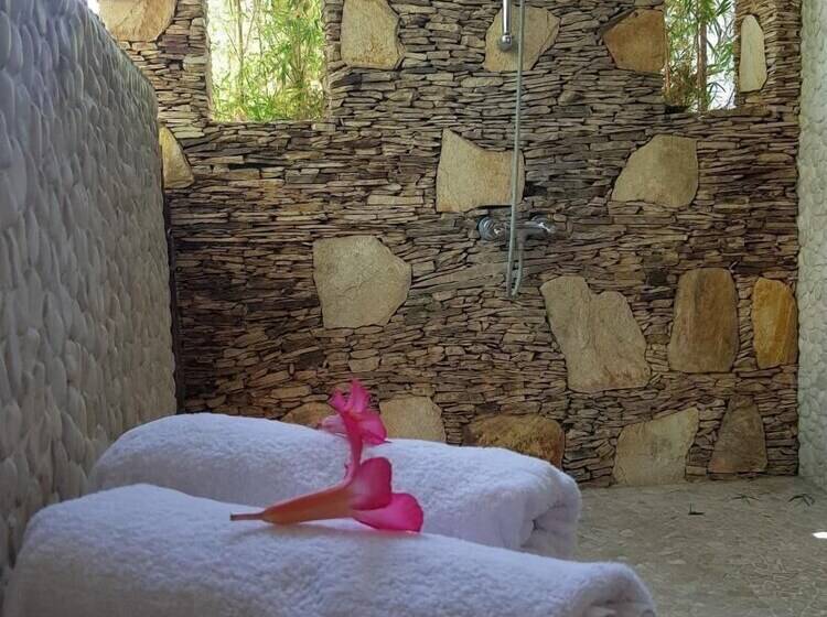 Andrea Villas & Suites