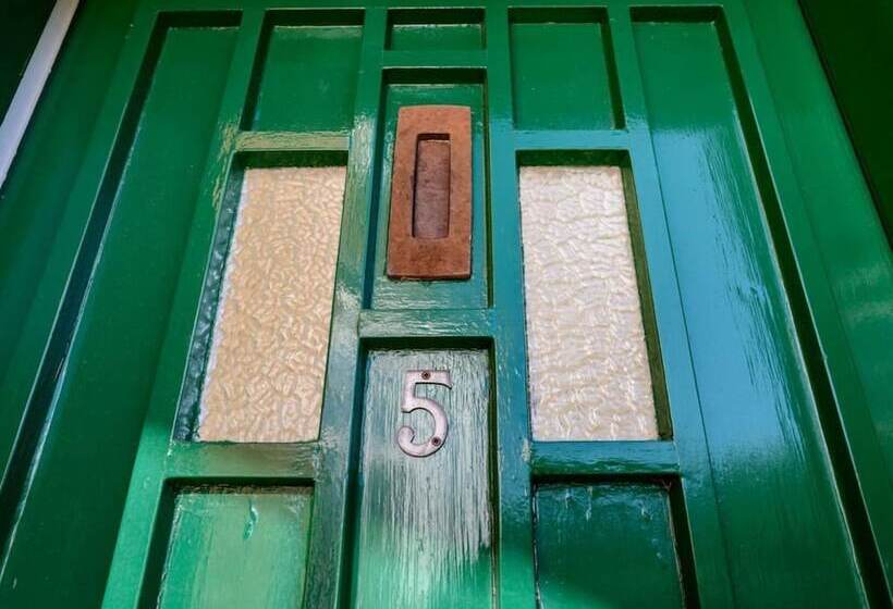 Glenconner Garden Cottage