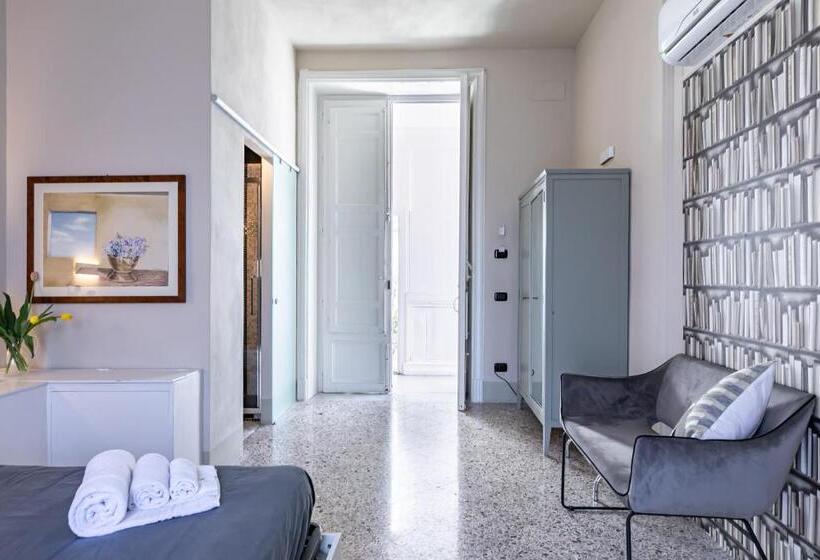 酒店 Palazzo Cavarretta   Pinella S Rooms And Apartment