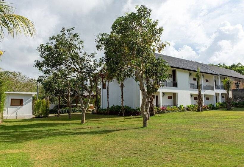 Ratan Uluwatu Hotel And Villas