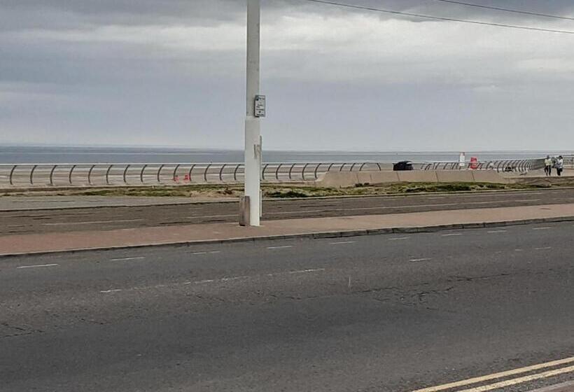 בית מלון כפרי Coastal Bay