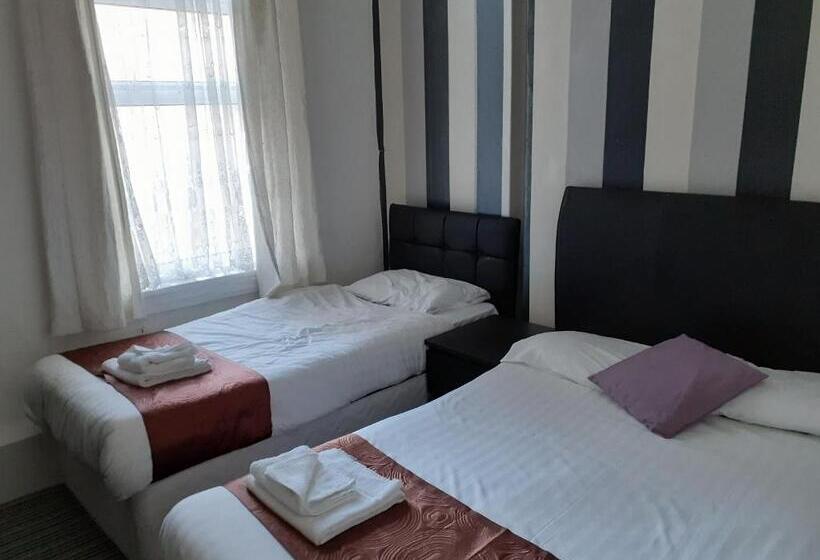 בית מלון כפרי Coastal Bay