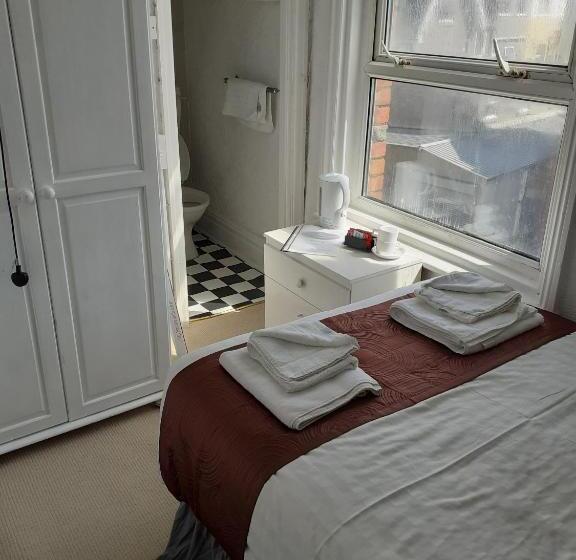 בית מלון כפרי Coastal Bay