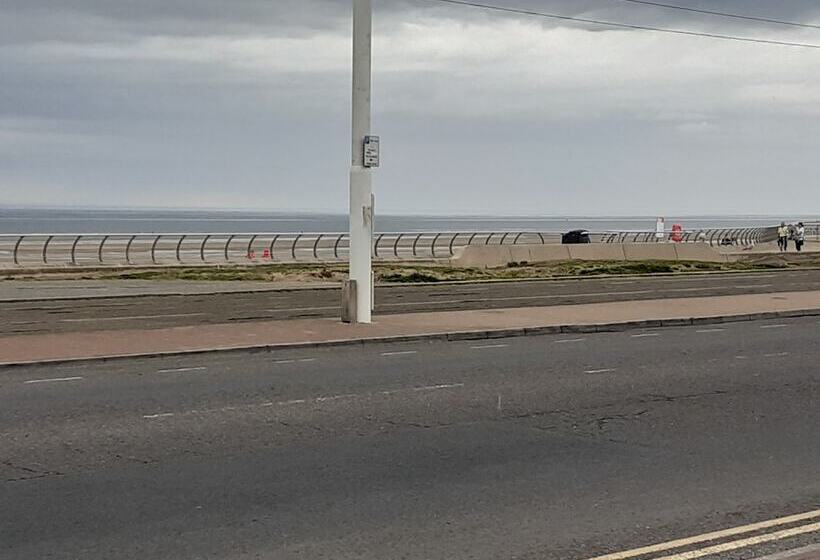 בית מלון כפרי Coastal Bay