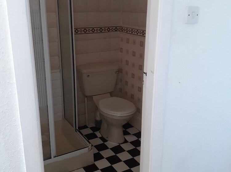 בית מלון כפרי Coastal Bay